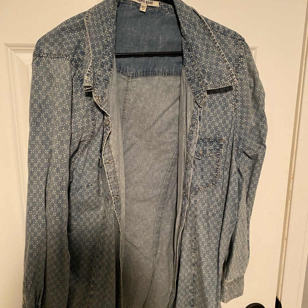 Long sleeve Jean jacket with white pattern
